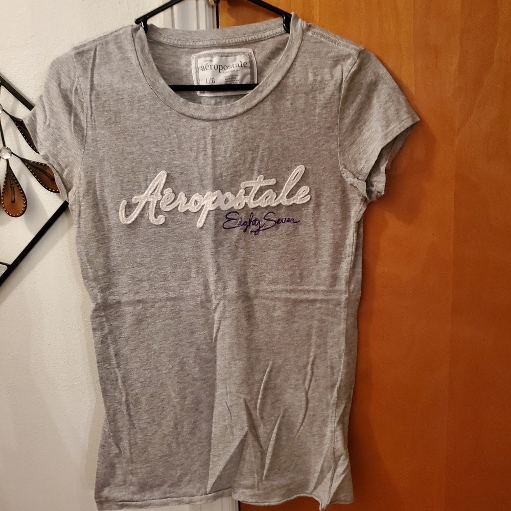 Aeropostale Tshirt - Large
